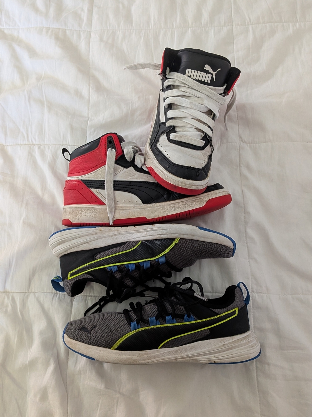 🔥Puma Kids' High-Top Athletic Shoe Bundle in Black, White, Red, Gray Size 5 & 6